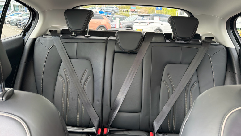 Ford Focus Vignale 1.0 EcoBoost 125 Active X 5dr Petrol Hatchback